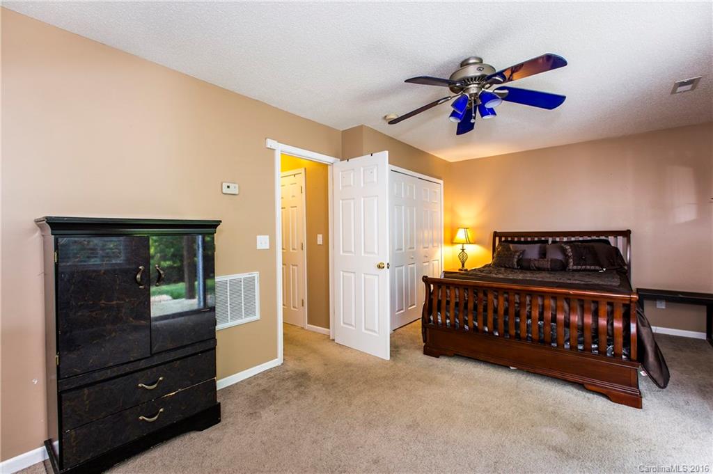 Windsor Trace - Residential