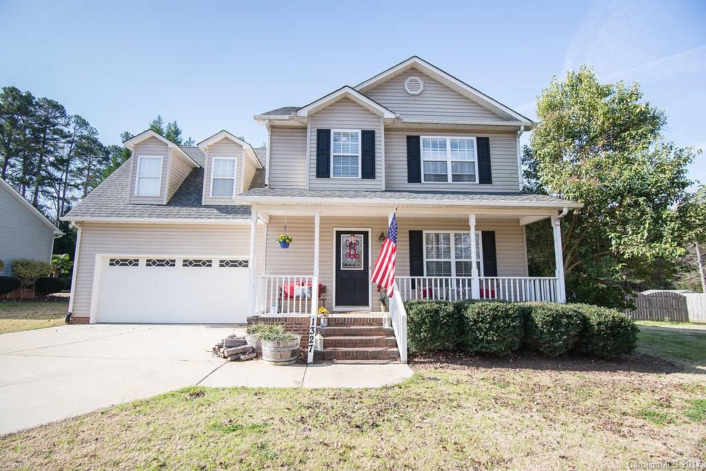 Do not miss out on this adorable, well kept home! This beautiful home boasts 3 bedrooms/ 2.5 baths plus a bonus room and spacious family room. Sit and enjoy the oversized lot on the covered back porch that is perfect for entertaining. A gorgeous home like this will not last long!
