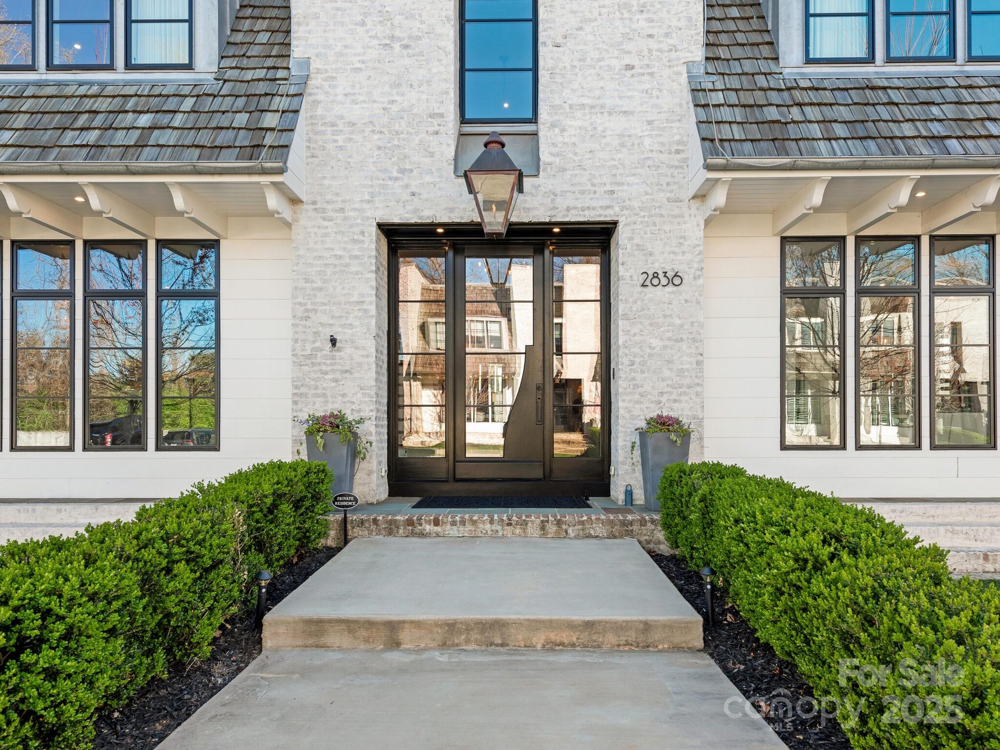 Kenwood Sharon Lane - Residential