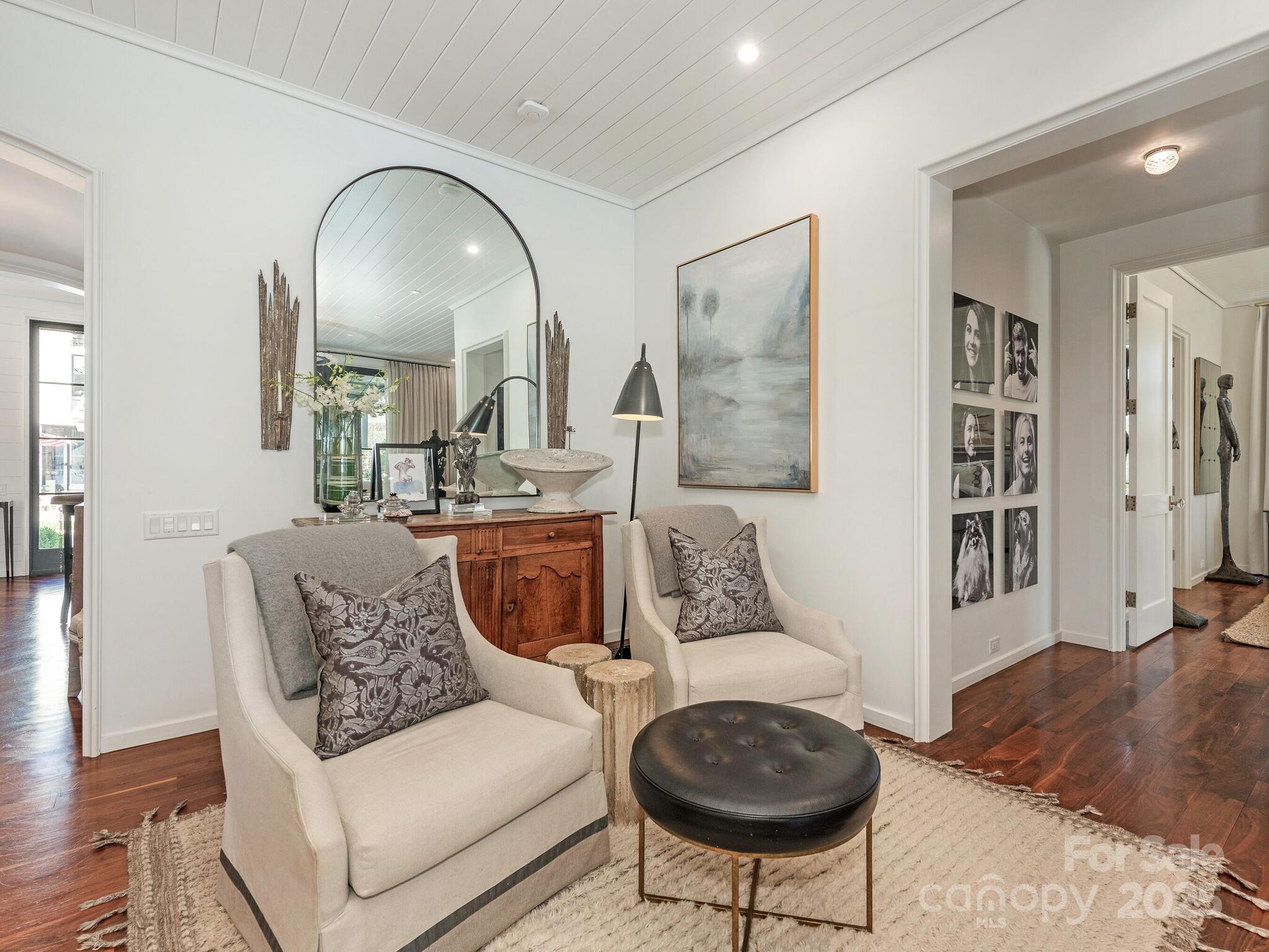 Kenwood Sharon Lane - Residential