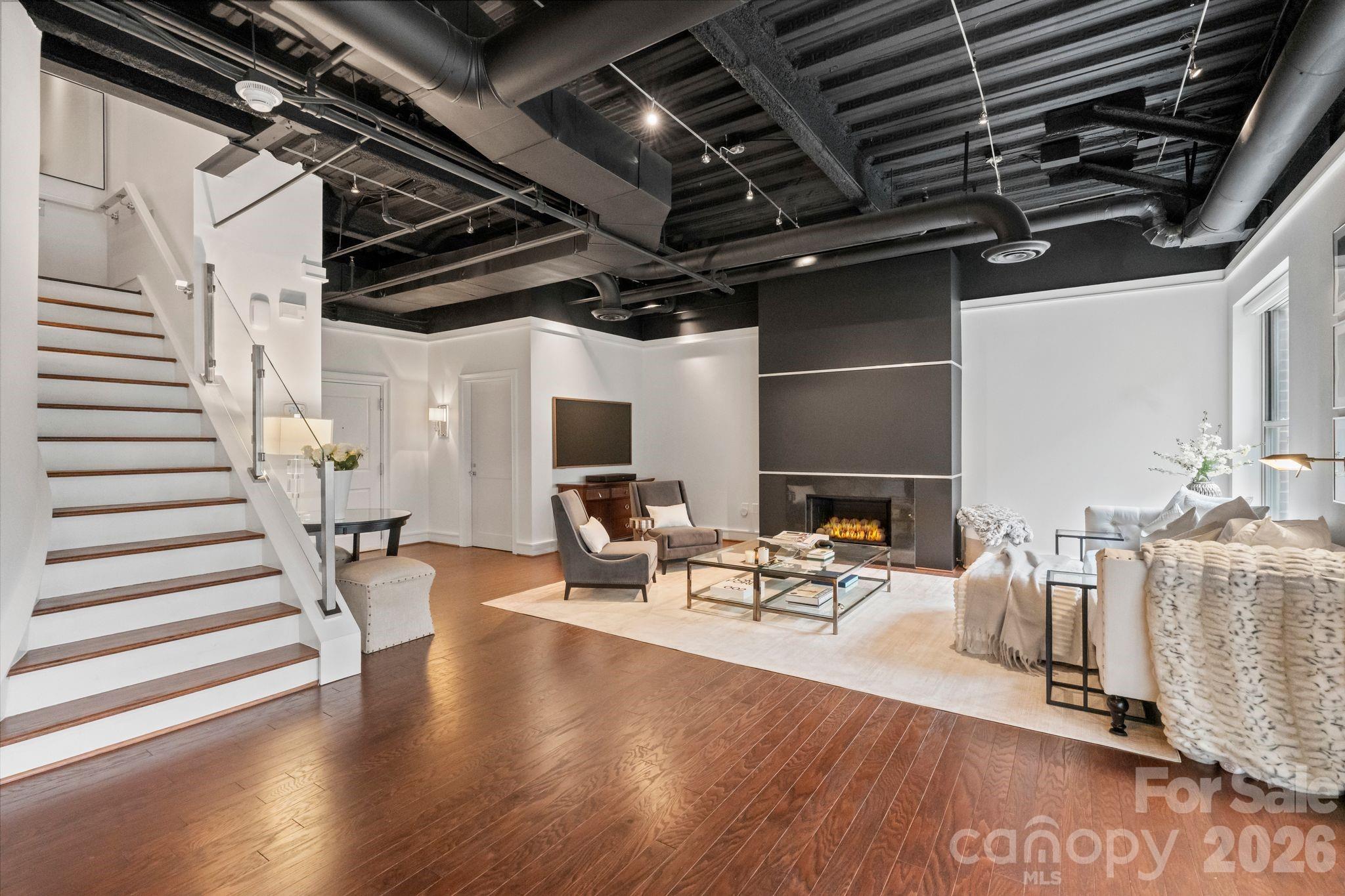 400 North Church - Residential