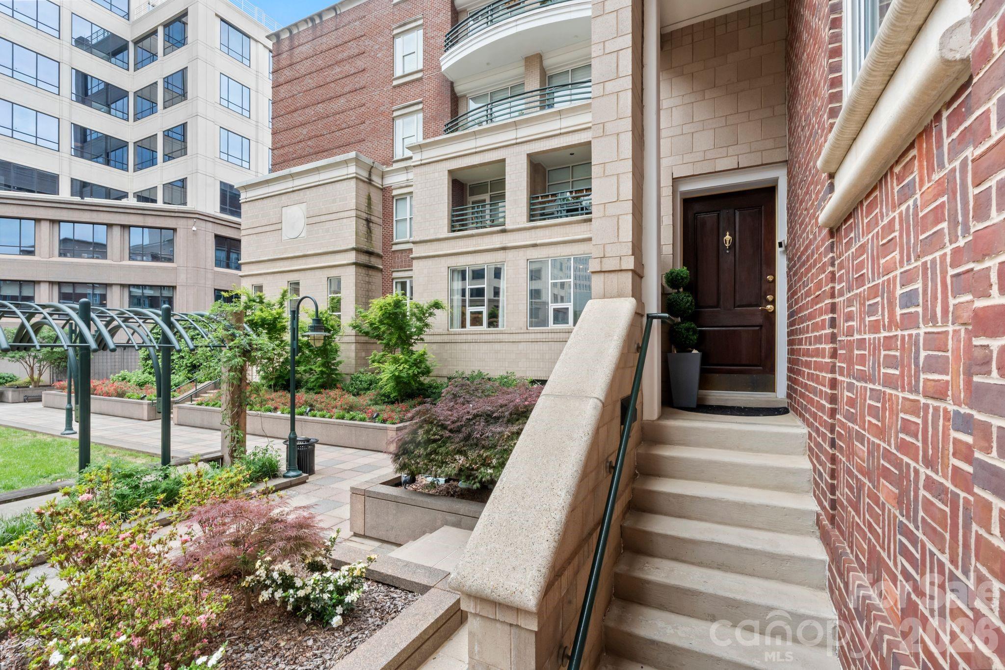 400 North Church - Residential