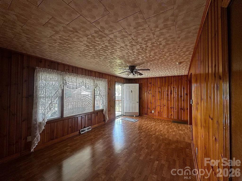 Jordan Terrace - Residential
