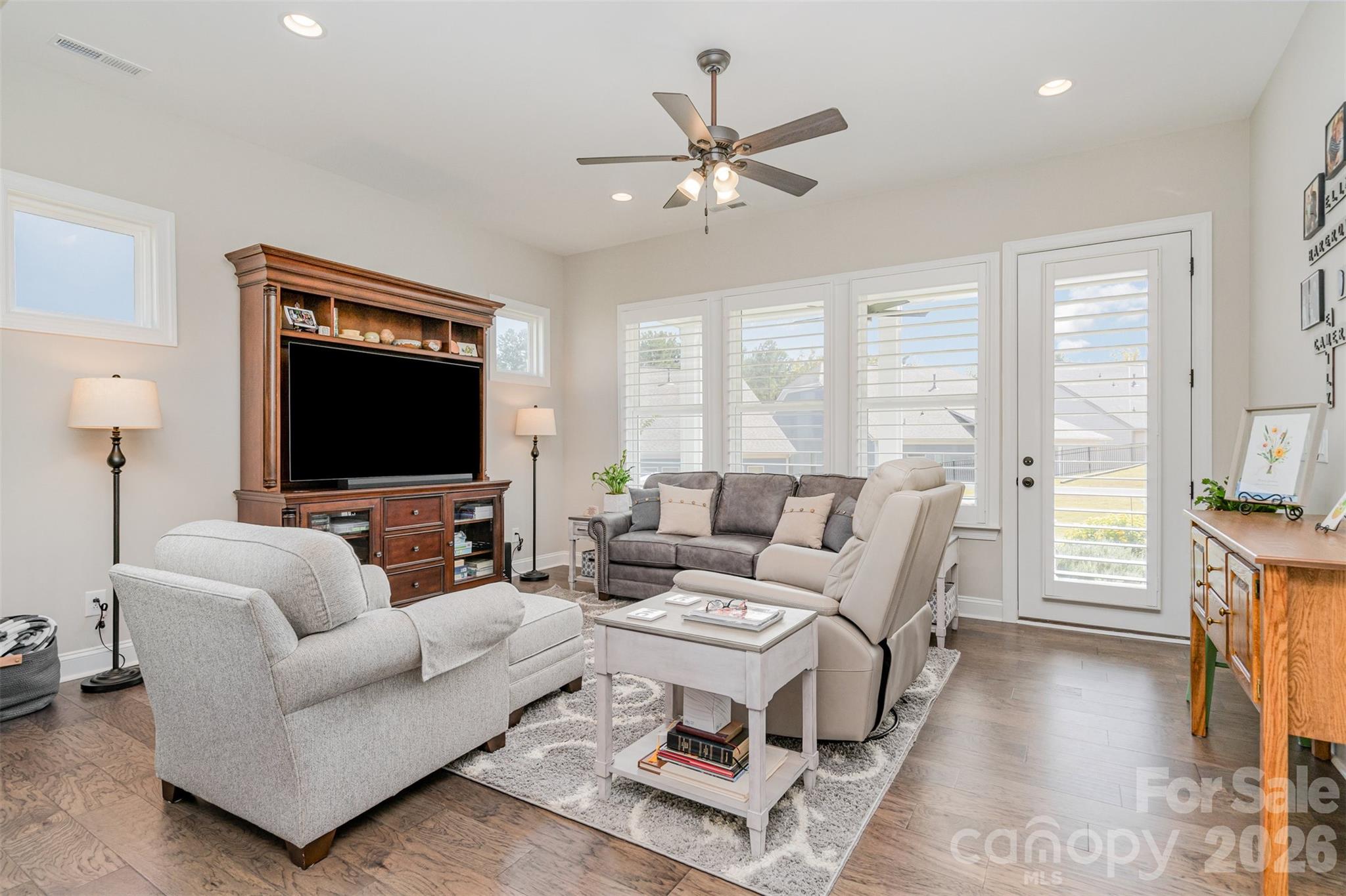 Pinnacle At Wesley Chapel - Residential