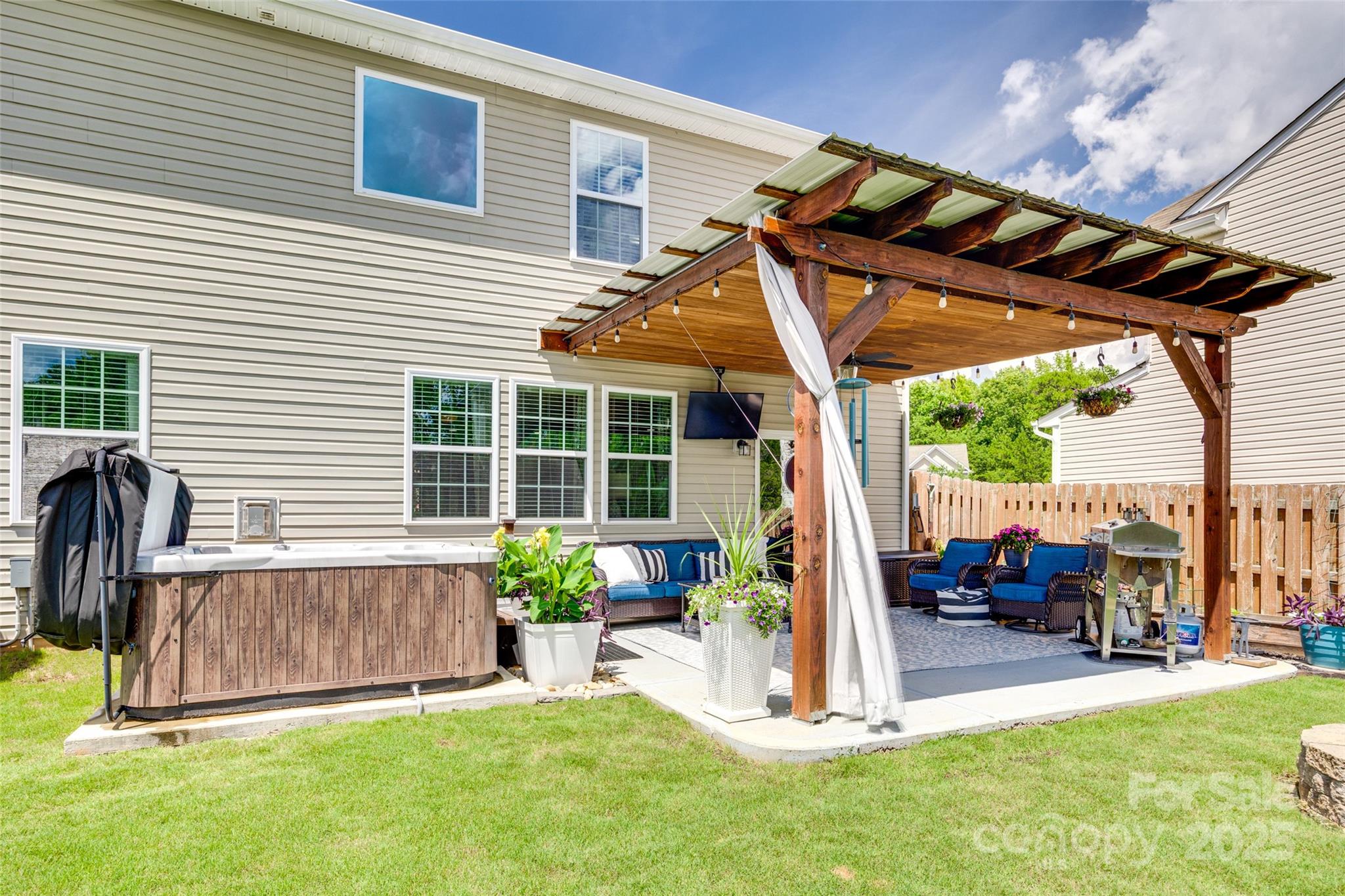 Almond Glen - Residential