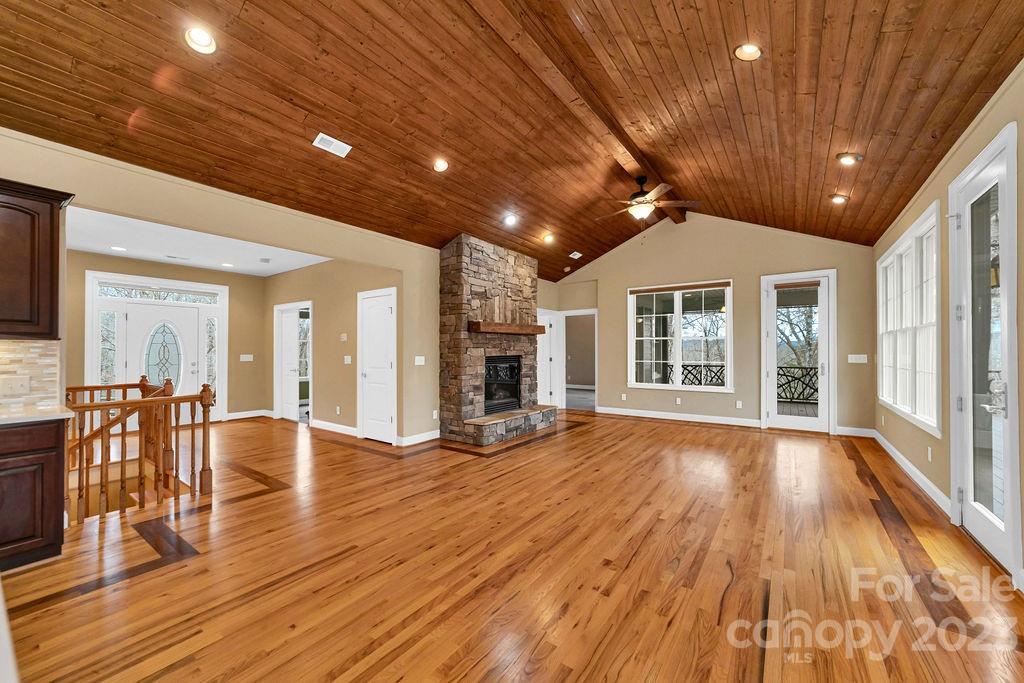 Connestee Falls - Residential