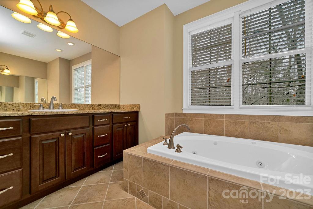 Connestee Falls - Residential