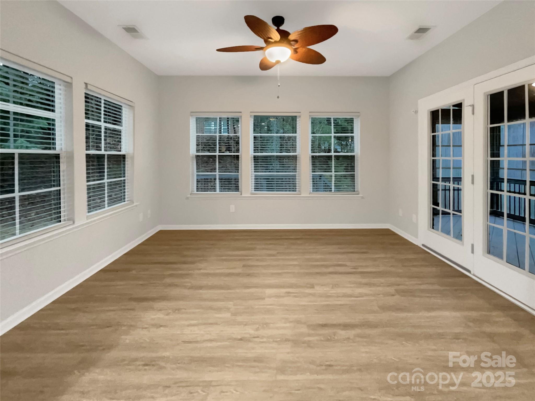 River Lakes - Residential