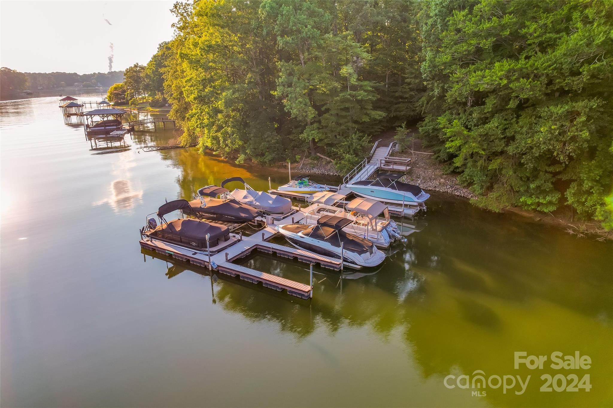 Shavenders Bluff - Residential