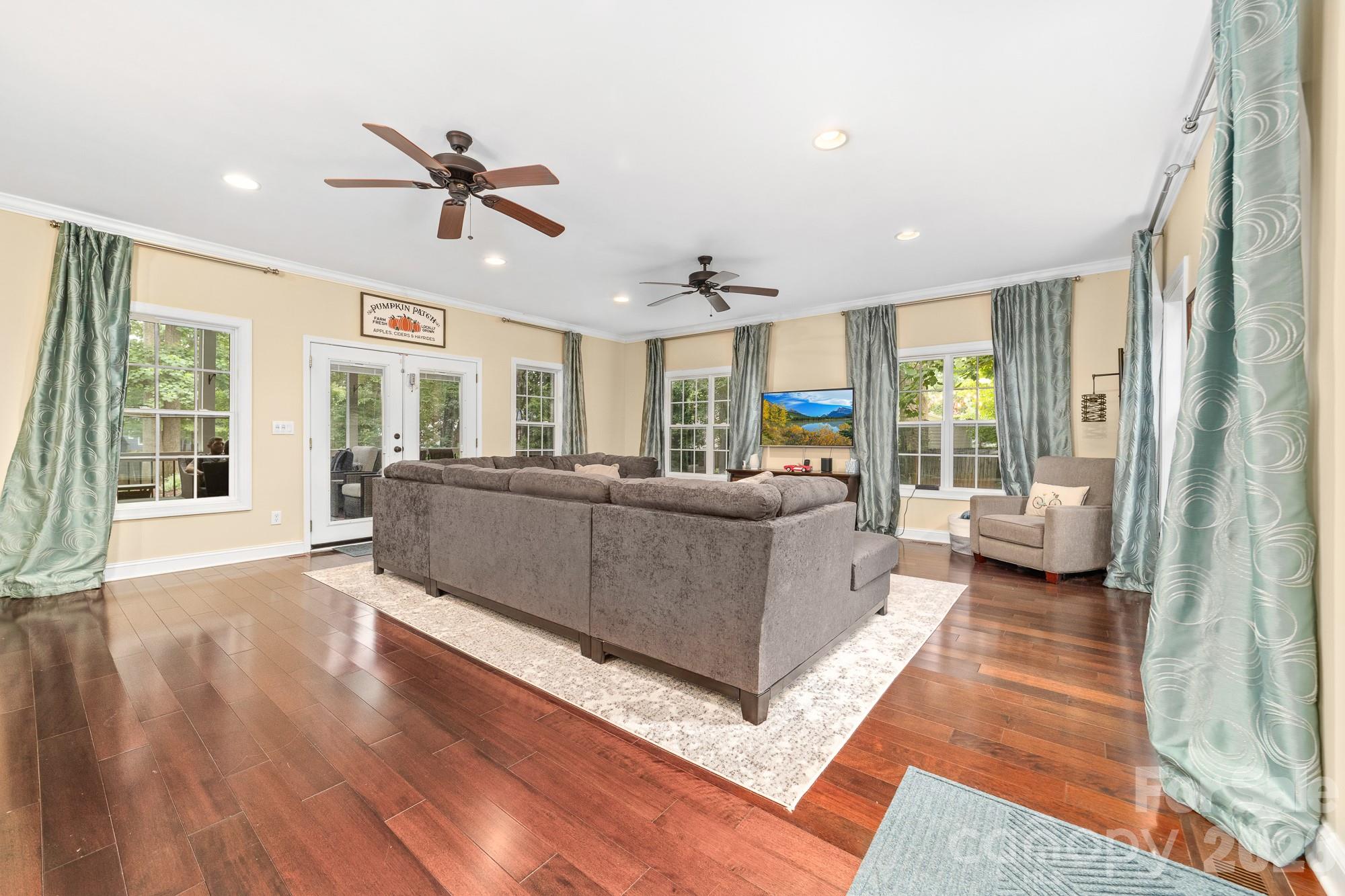Lemmond Acres - Residential
