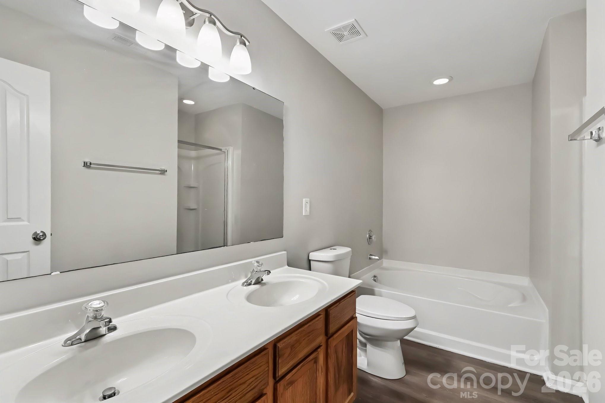 Ashburn Farms - Residential