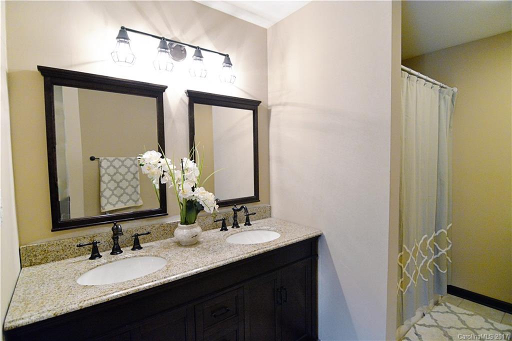Tega Cay - Residential