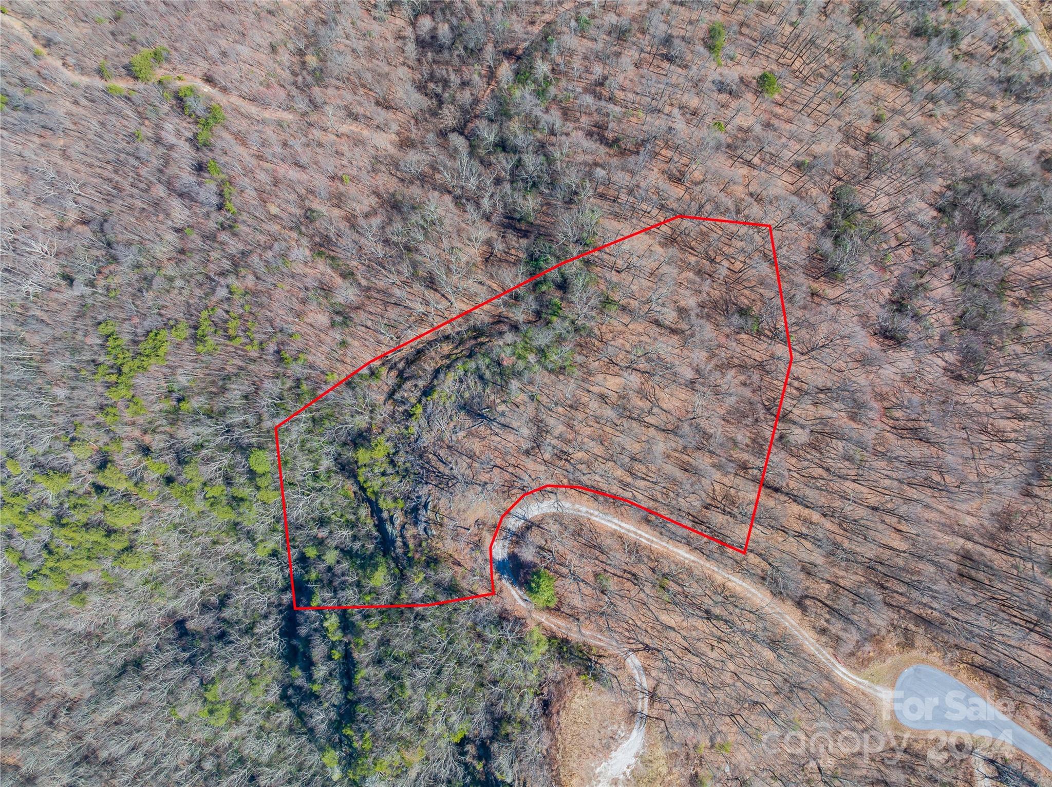 Queens Gap - Land