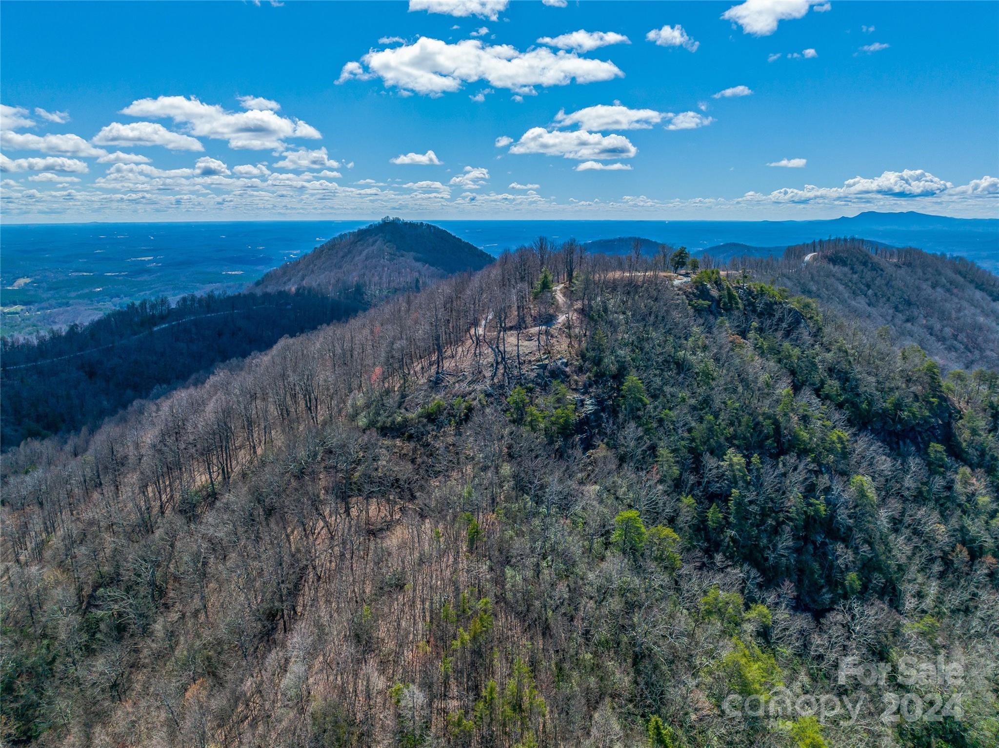 Queens Gap - Land