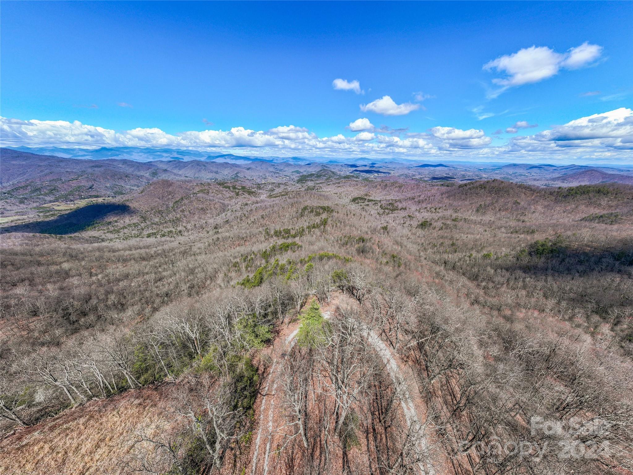 Queens Gap - Land