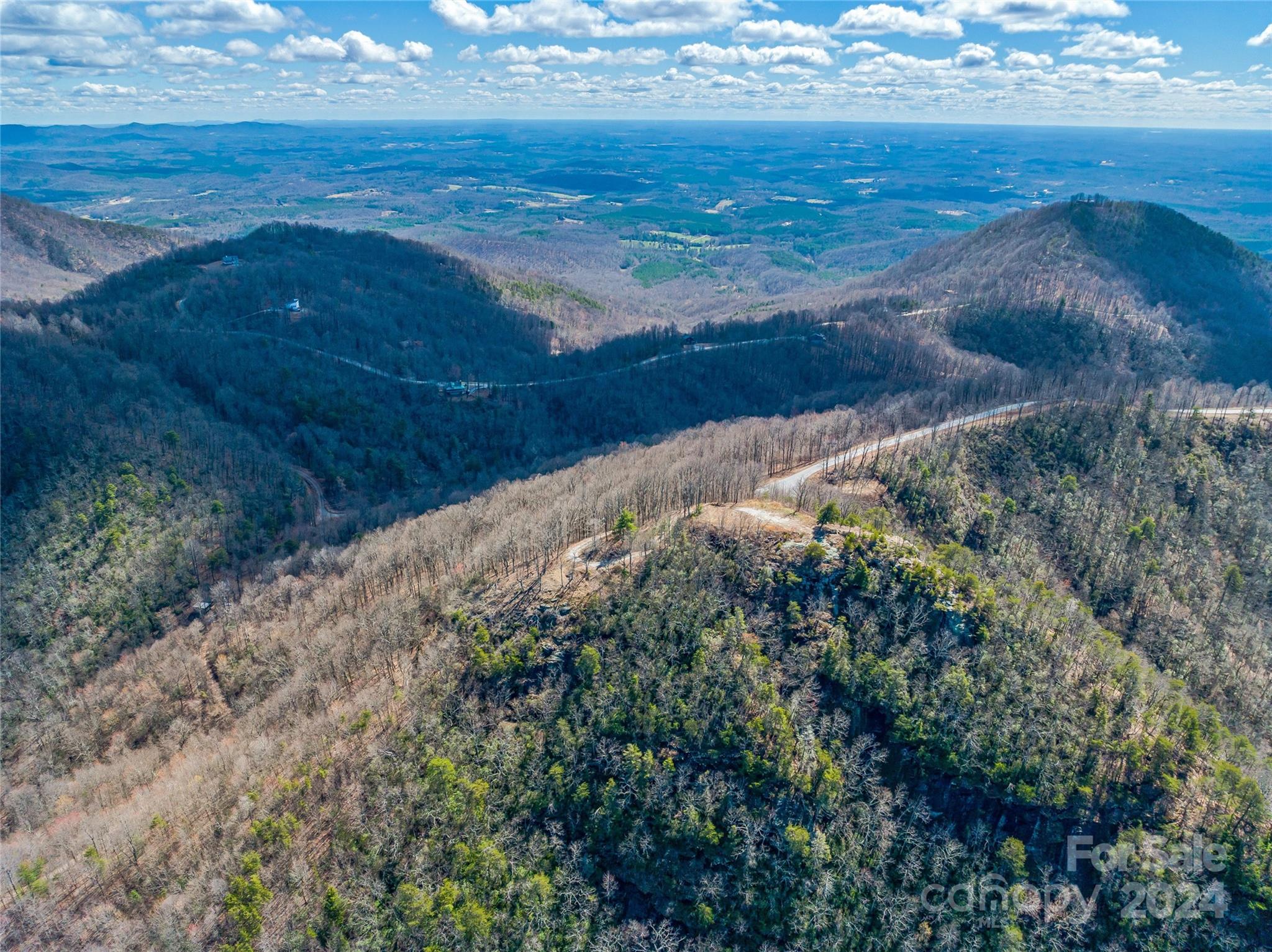 Queens Gap - Land