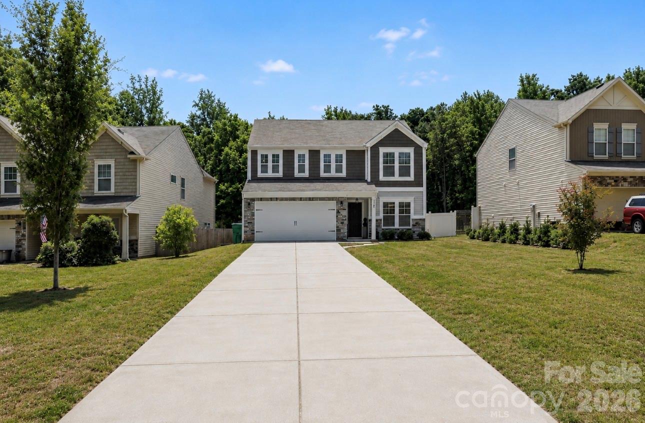Hayden Dr - Residential