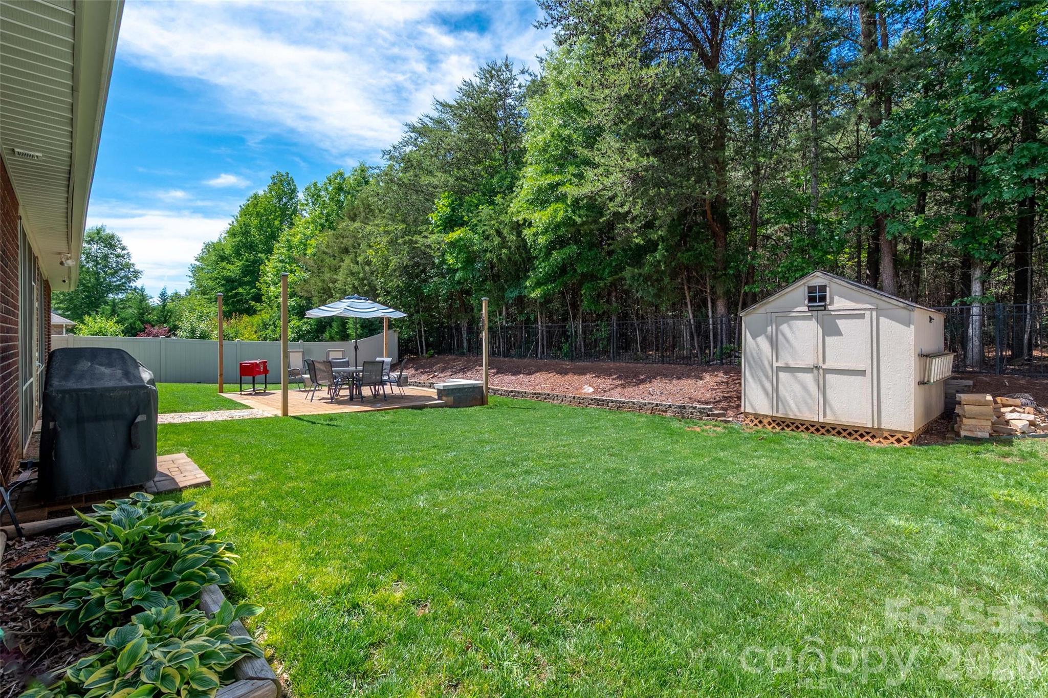 Pine Knoll - Residential