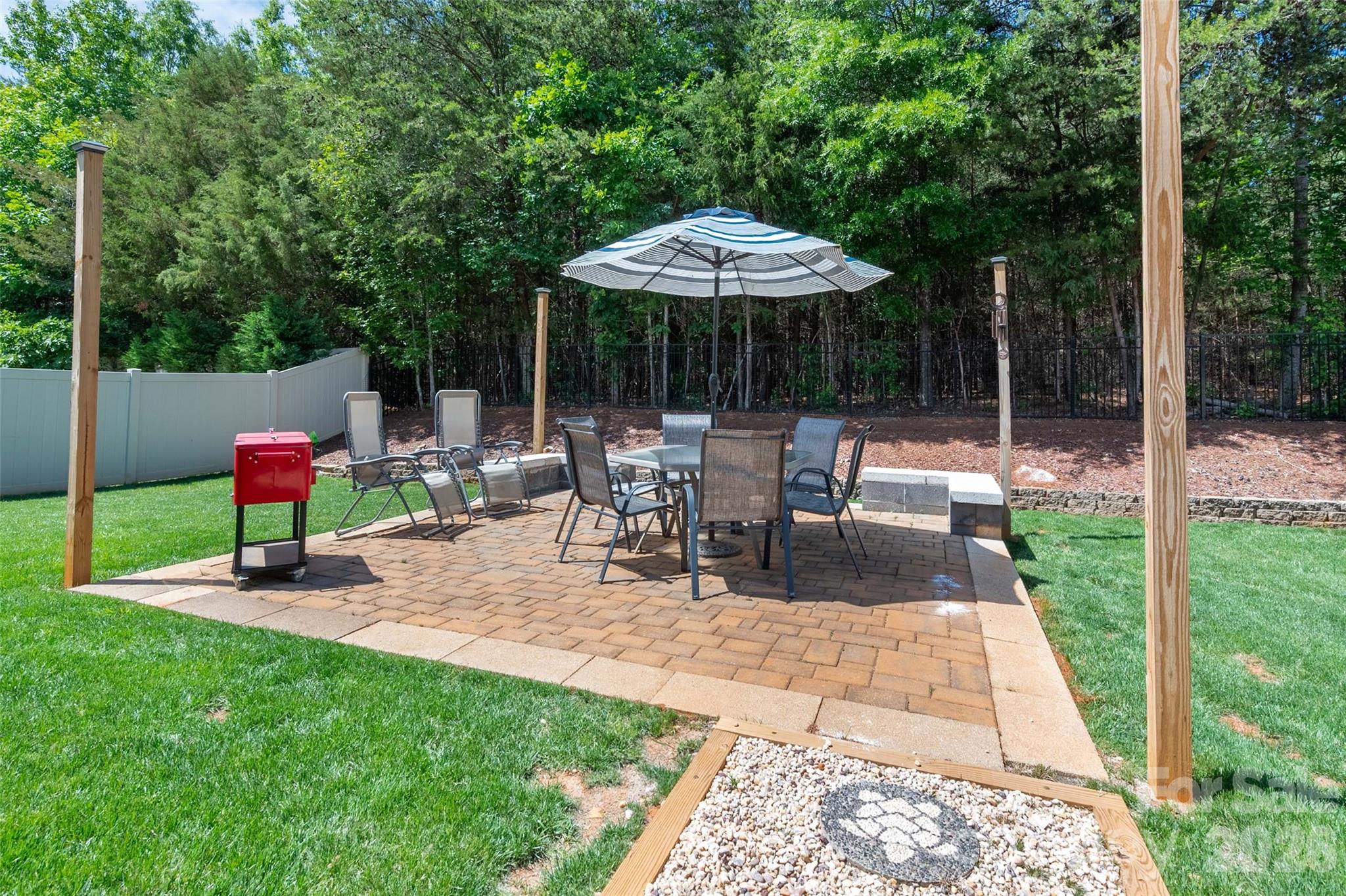Pine Knoll - Residential