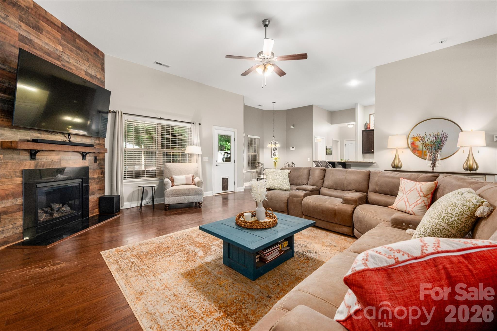 Pine Knoll - Residential