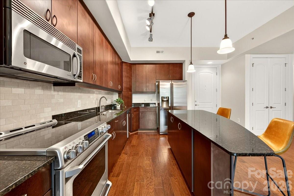 Piedmont Row - Residential