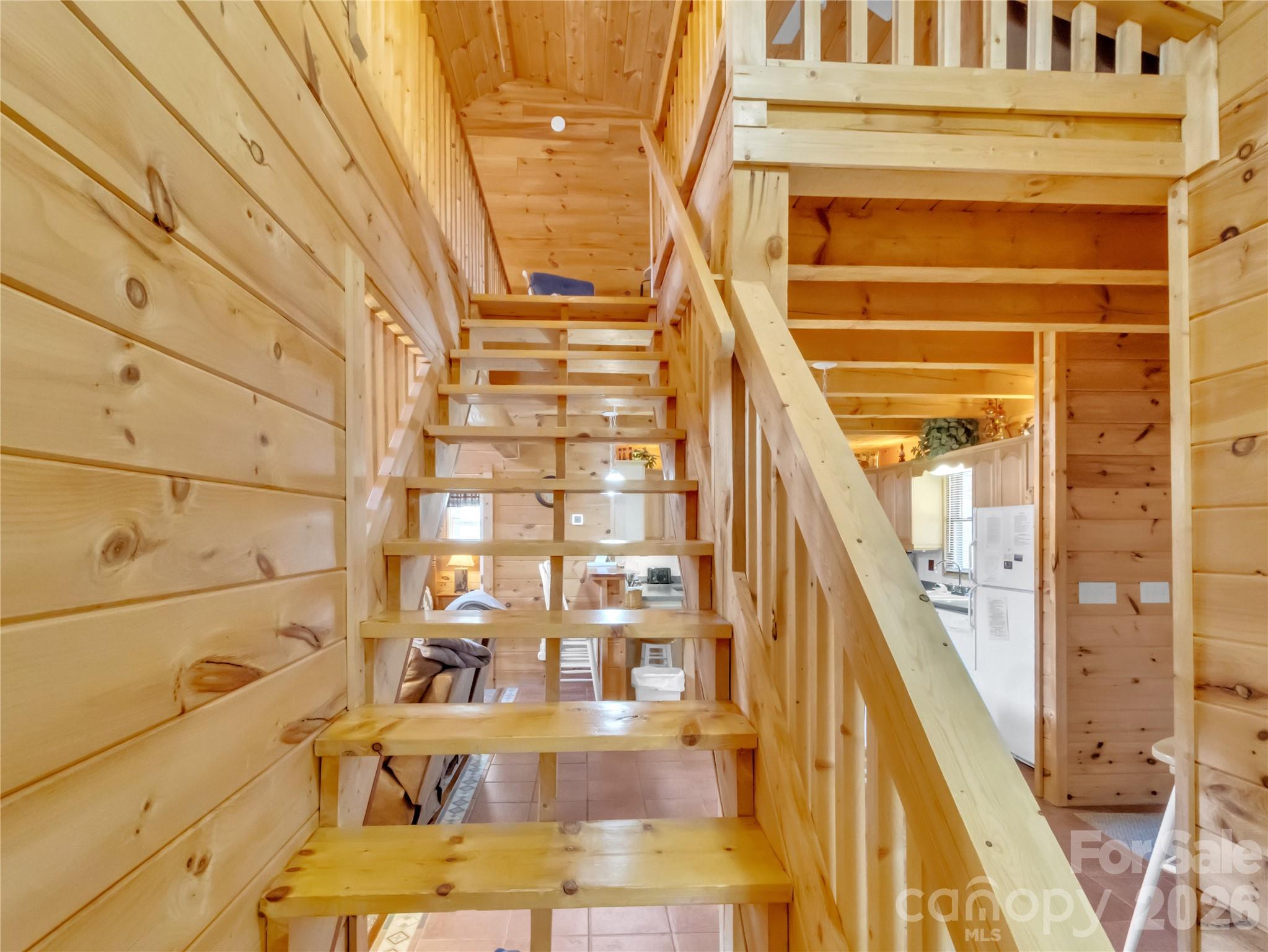 Creekside Villas - Residential