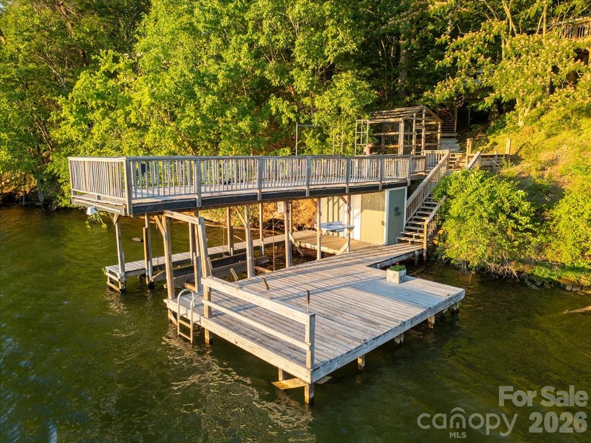 Holiday Shores - Residential