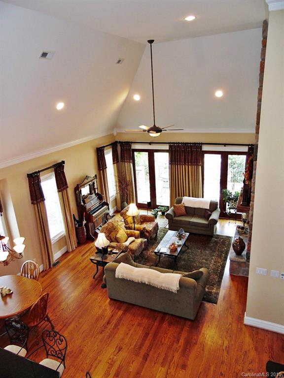 Joslin Pointe - Residential