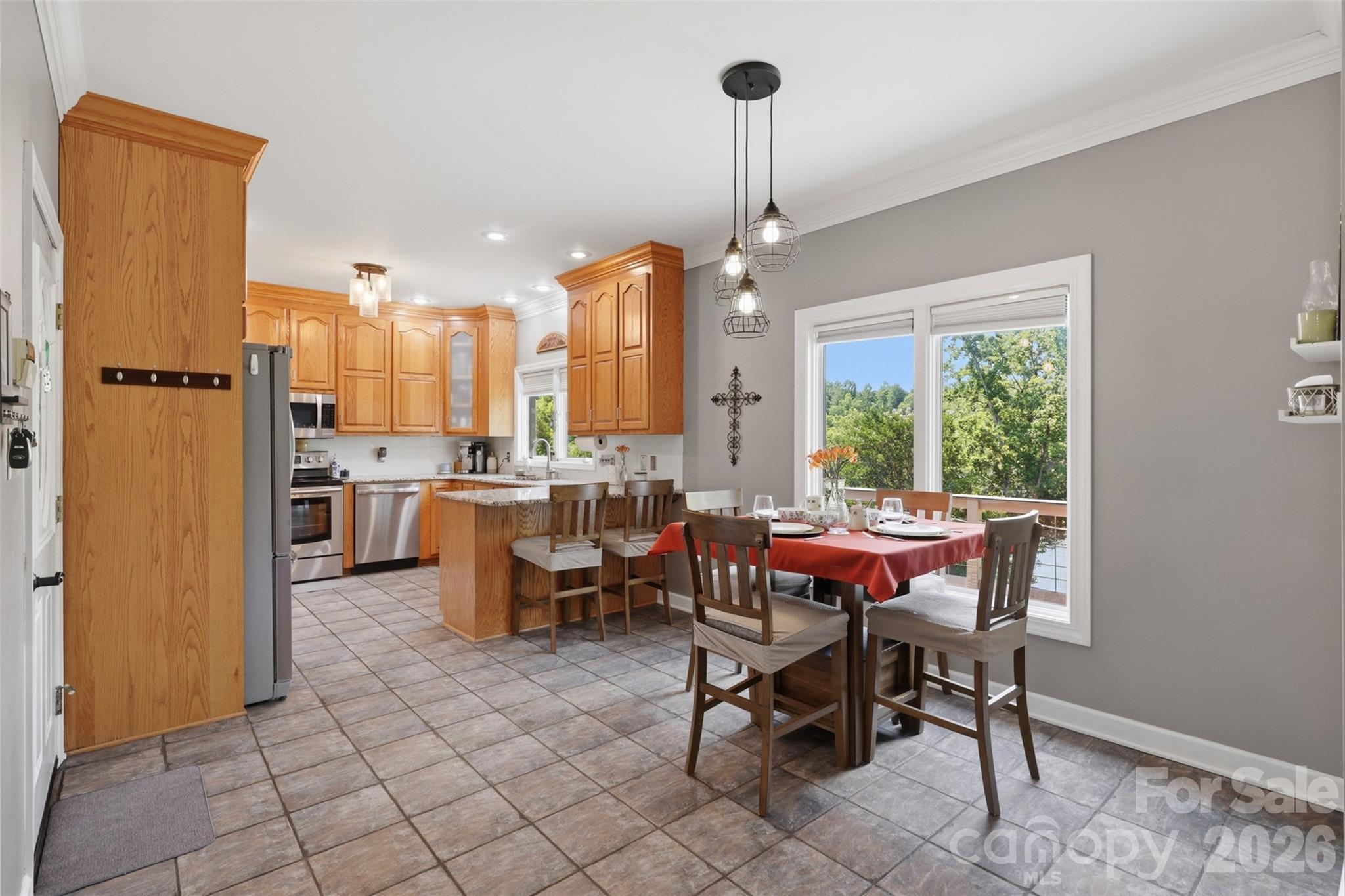 Windsor Pointe - Residential