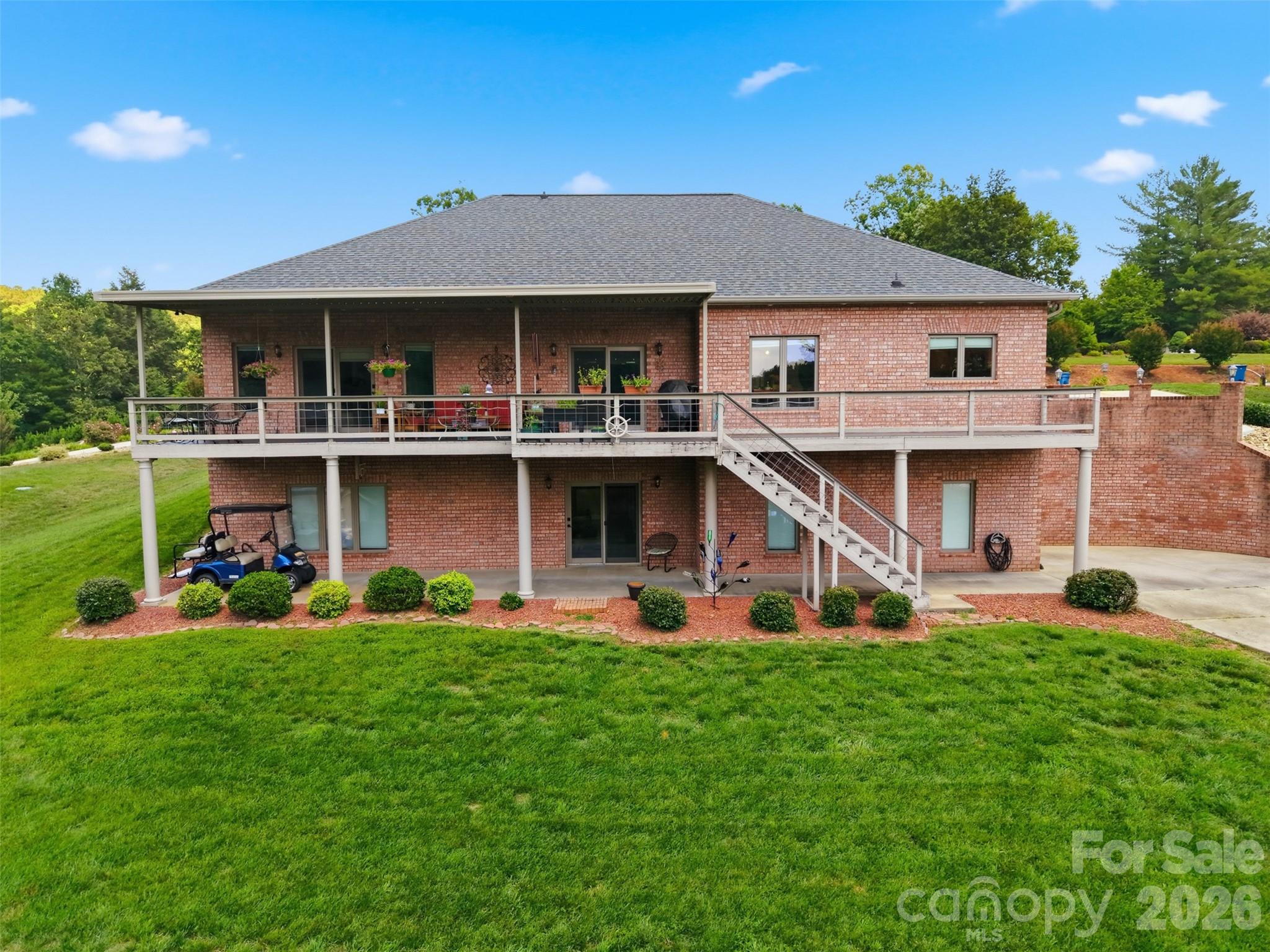 Windsor Pointe - Residential