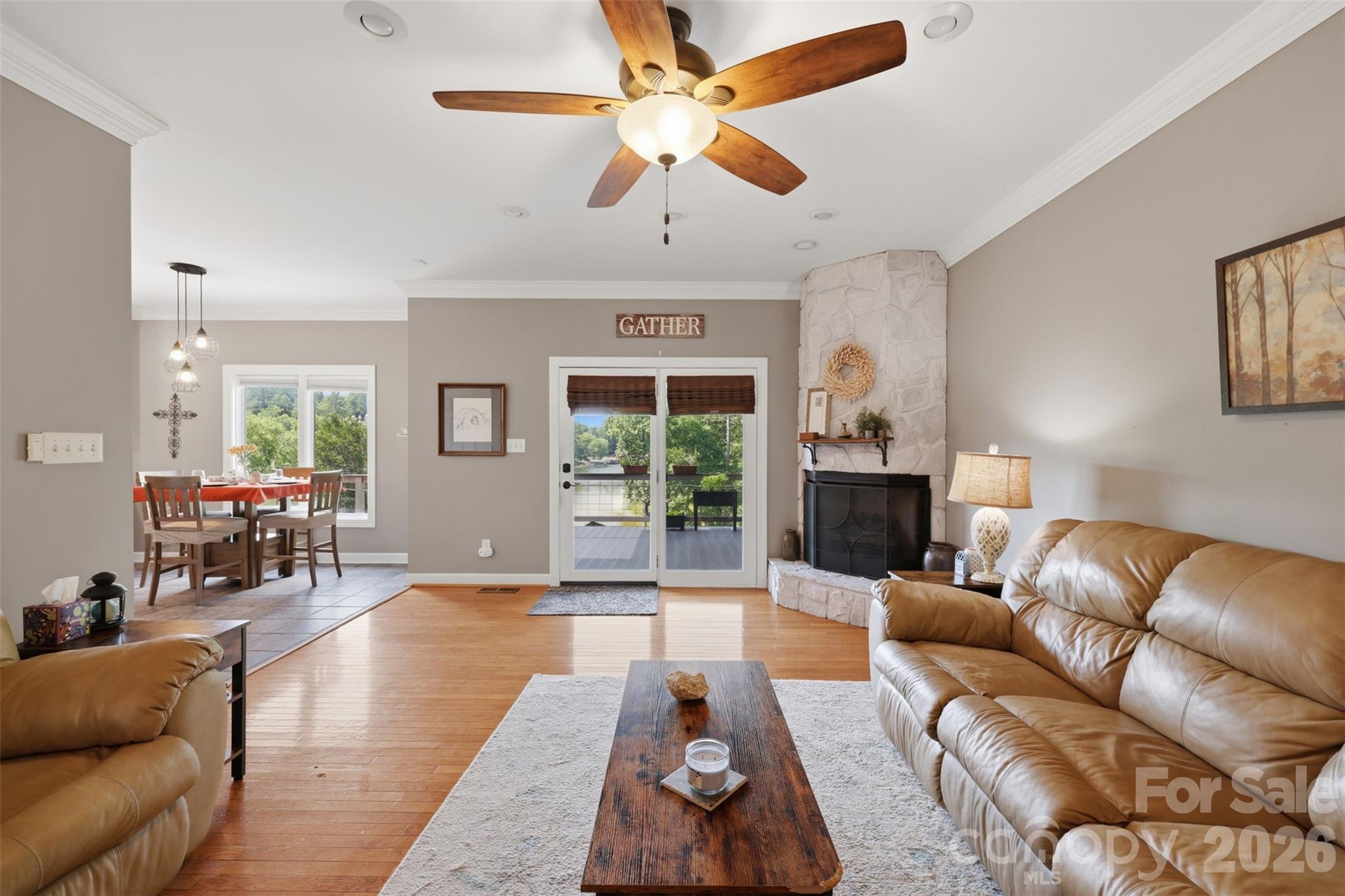 Windsor Pointe - Residential