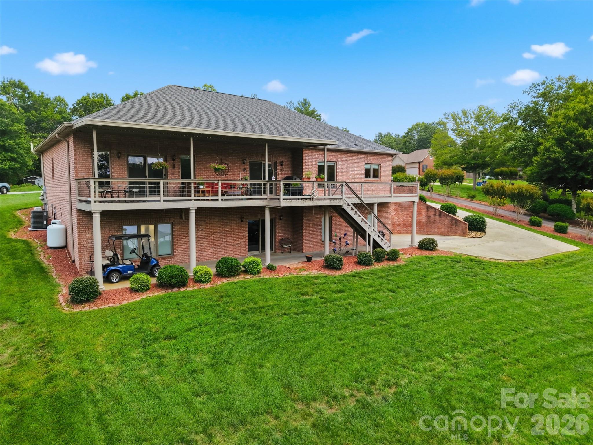 Windsor Pointe - Residential
