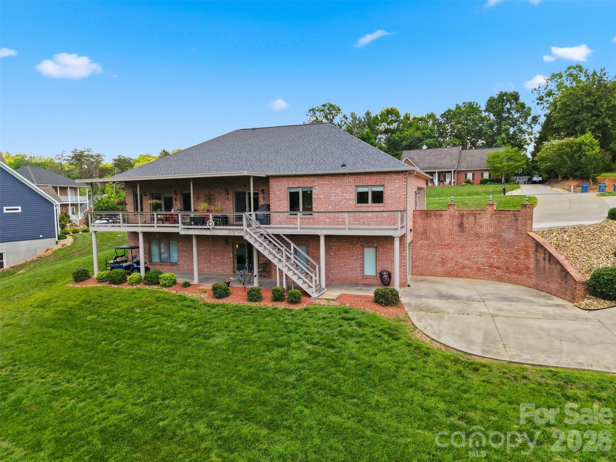 Windsor Pointe - Residential