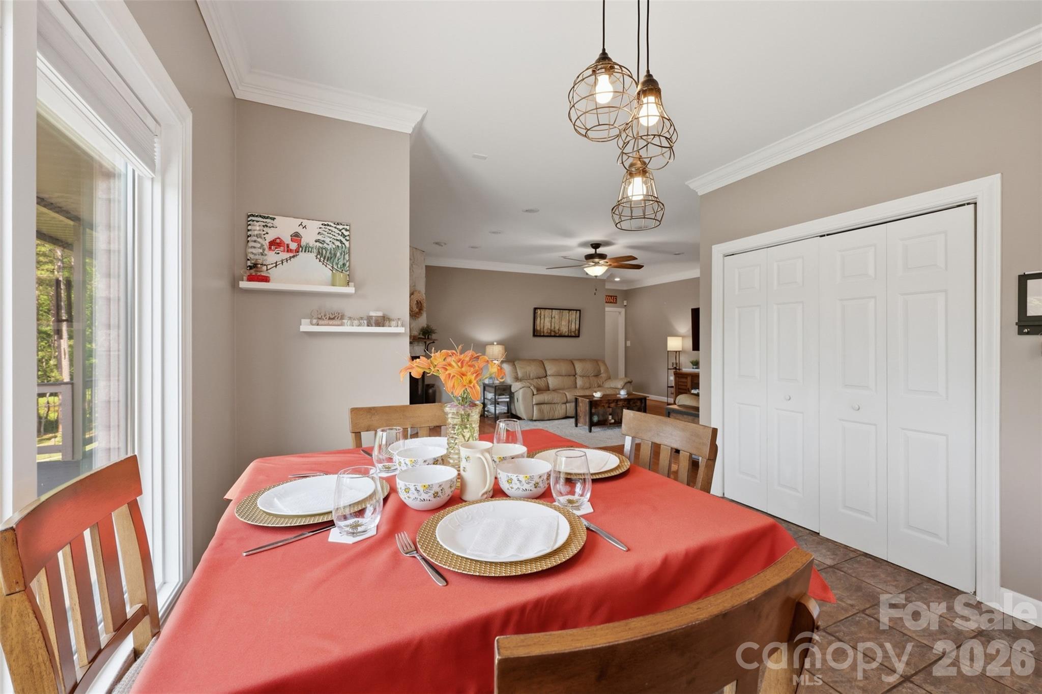 Windsor Pointe - Residential