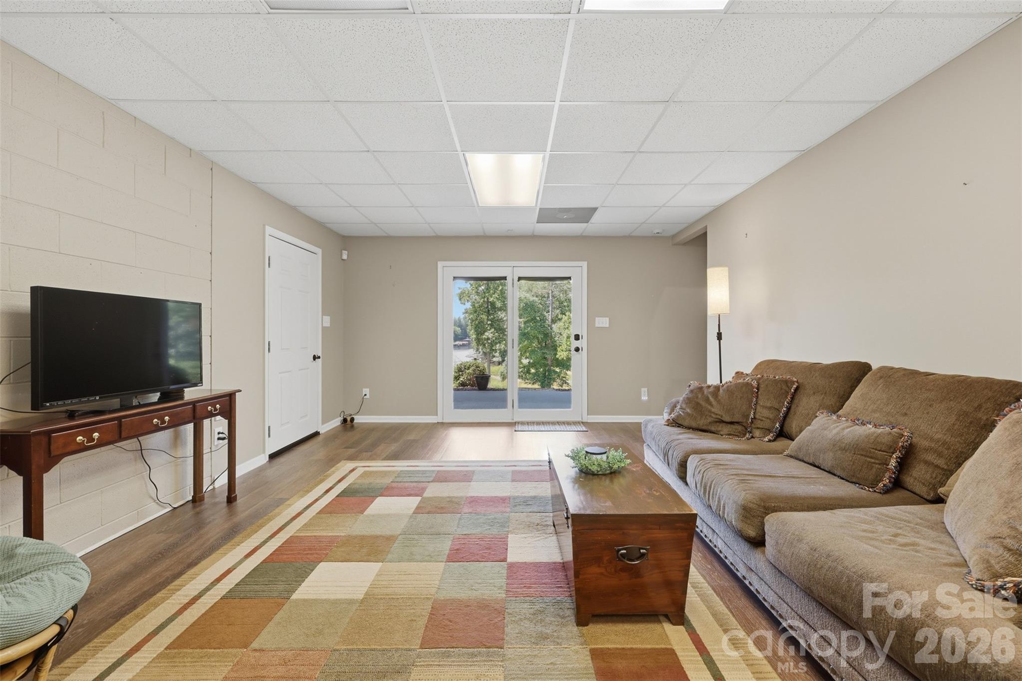 Windsor Pointe - Residential
