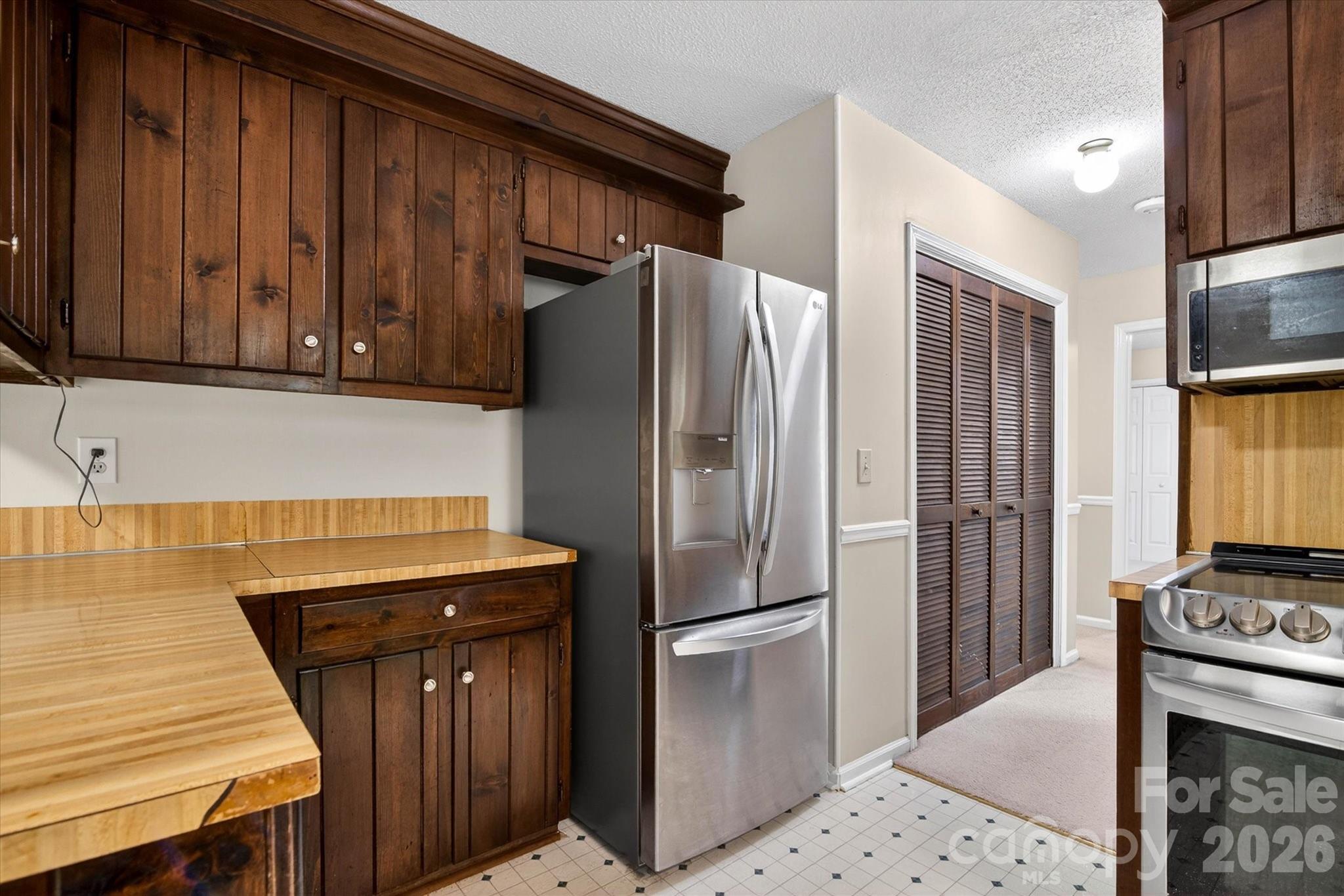 Country Oaks - Residential