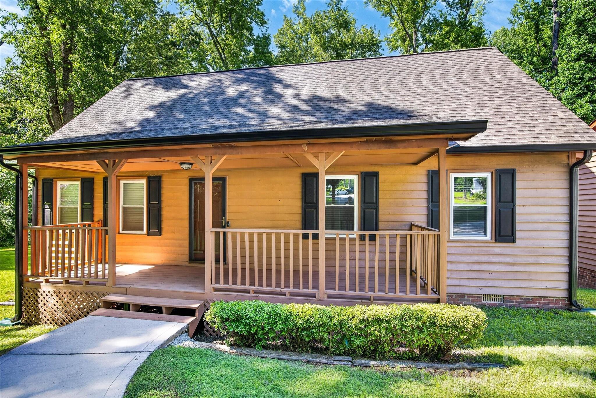 Country Oaks - Residential