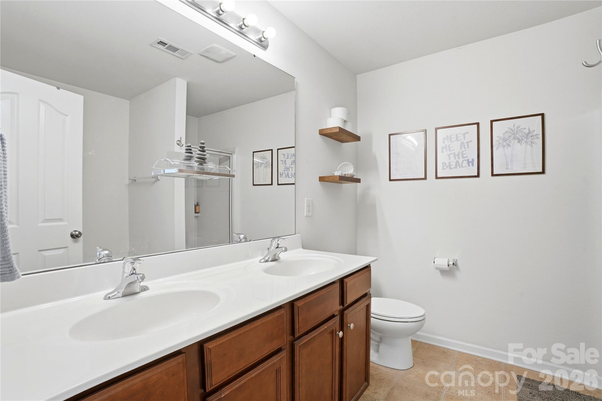 Davis Meadows - Residential