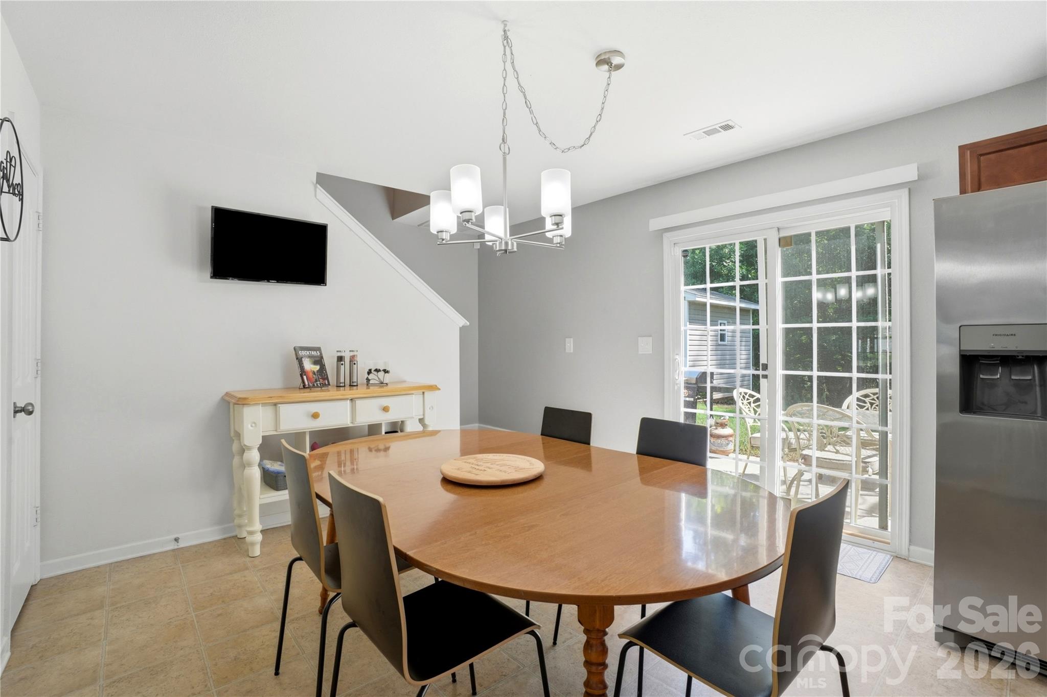Davis Meadows - Residential