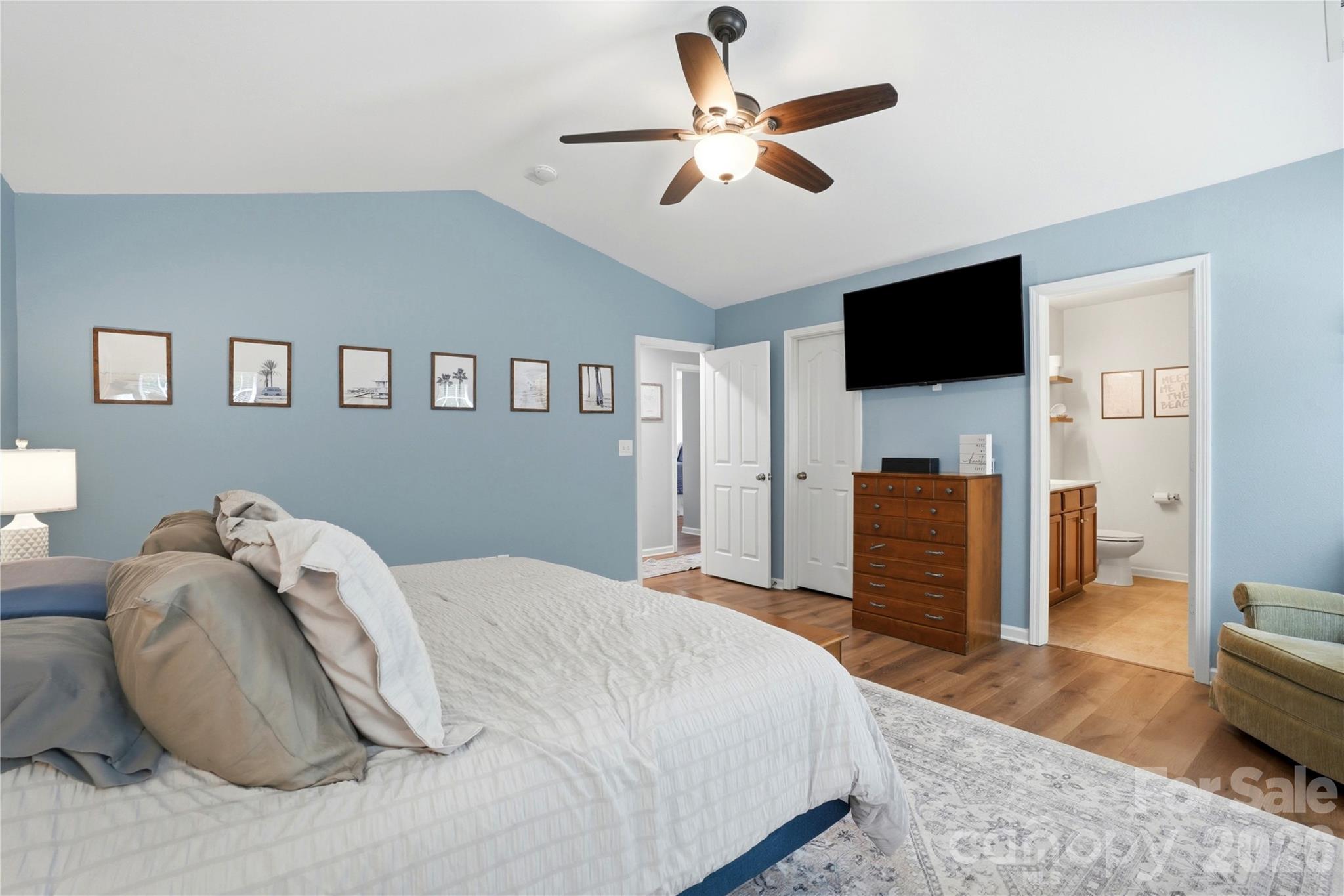 Davis Meadows - Residential