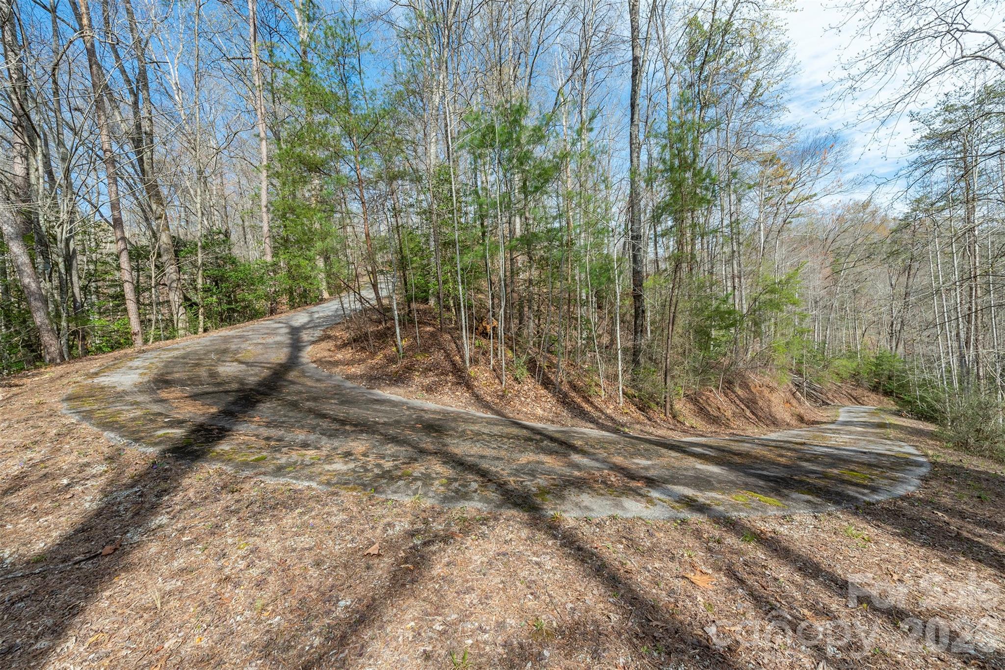 Three Creeks - Land