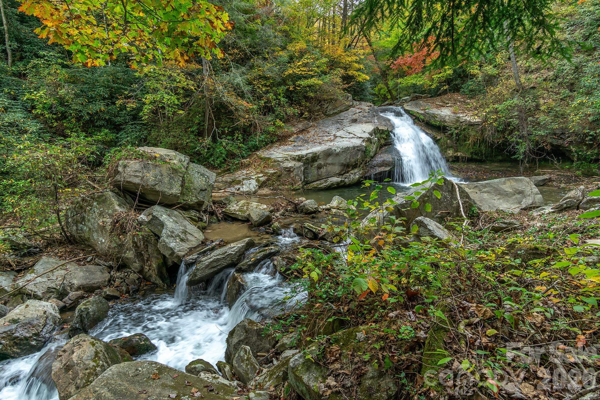 Three Creeks - Land