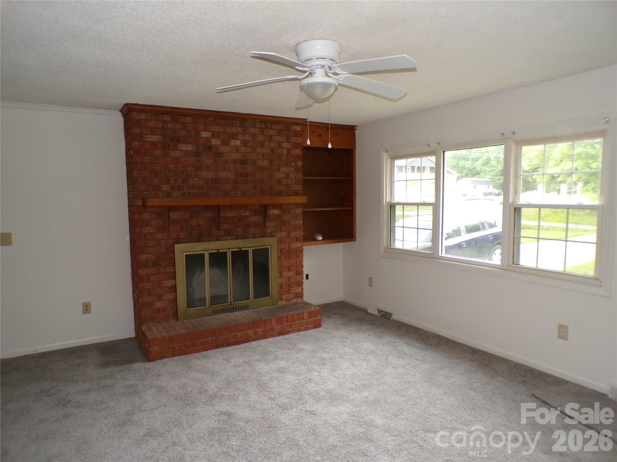 Country Knoll - Residential