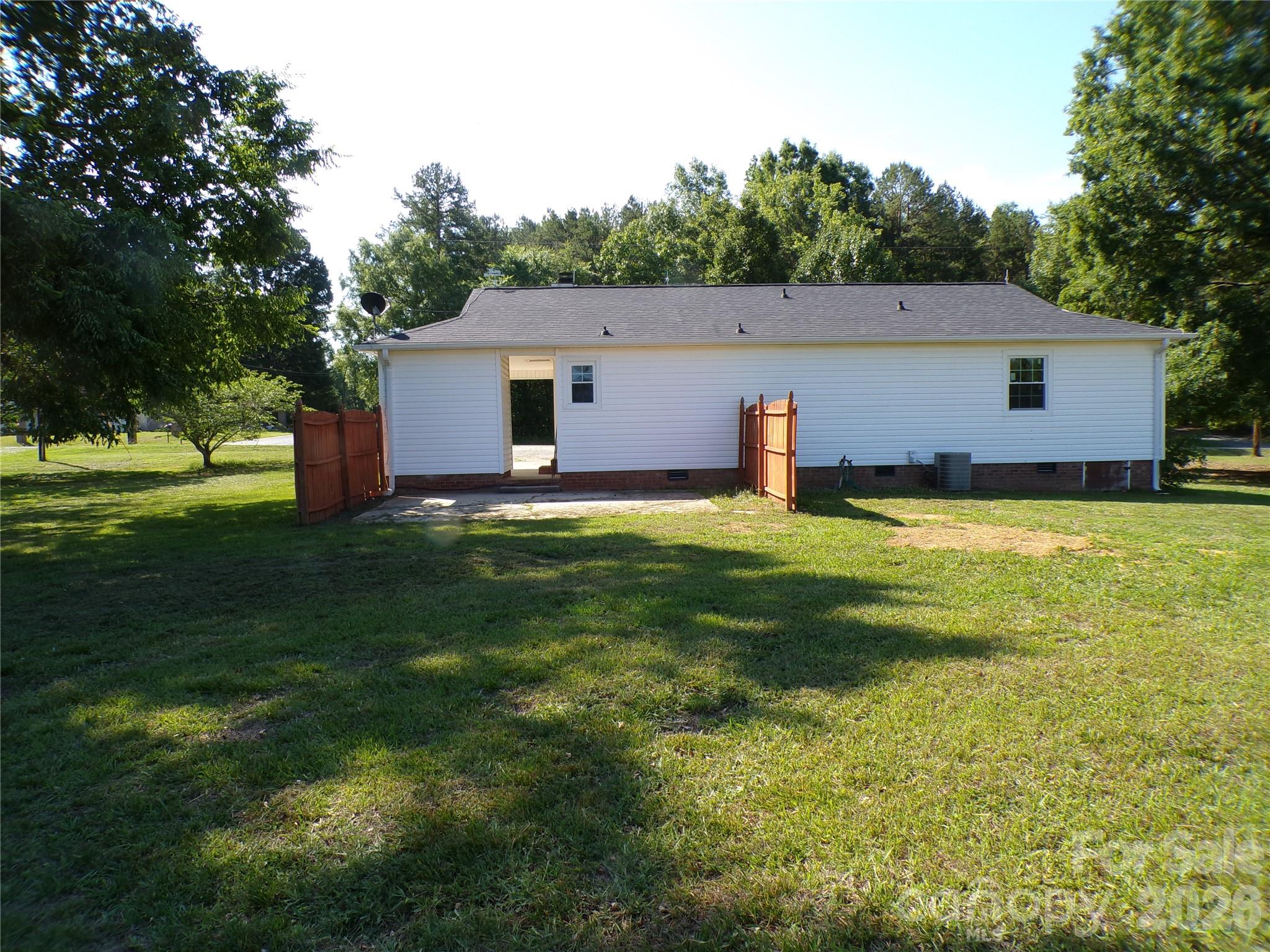 Country Knoll - Residential