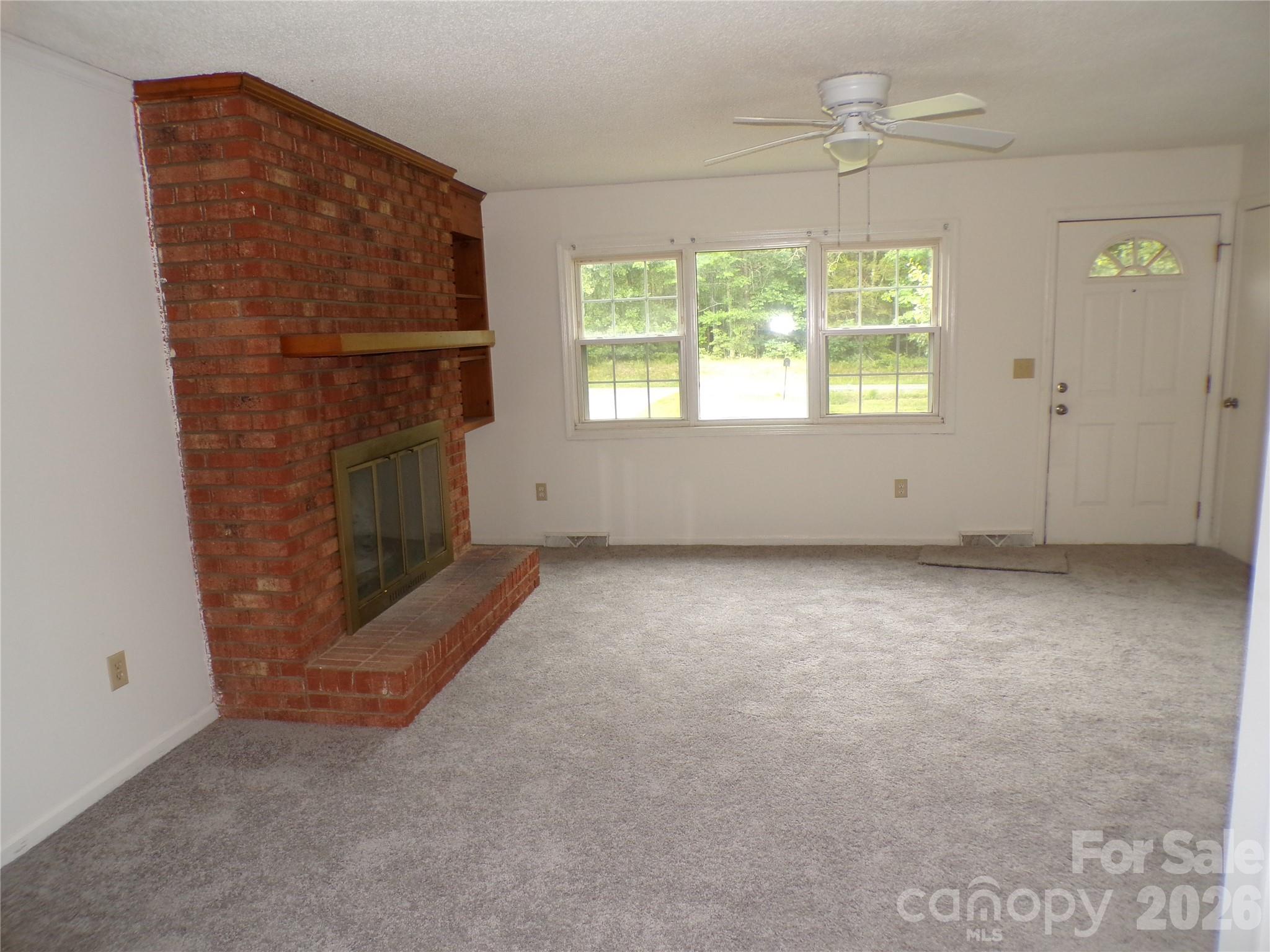 Country Knoll - Residential