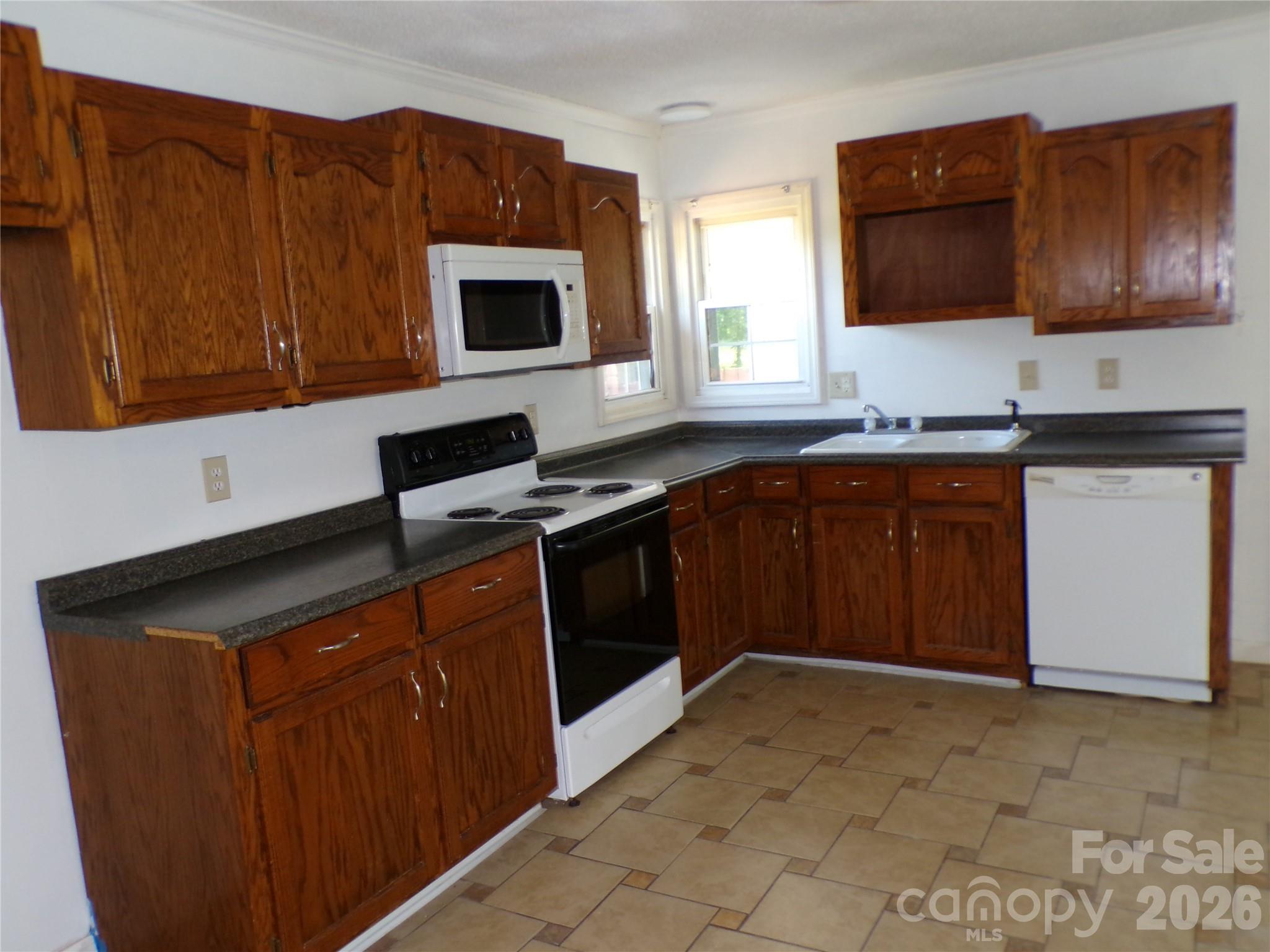 Country Knoll - Residential