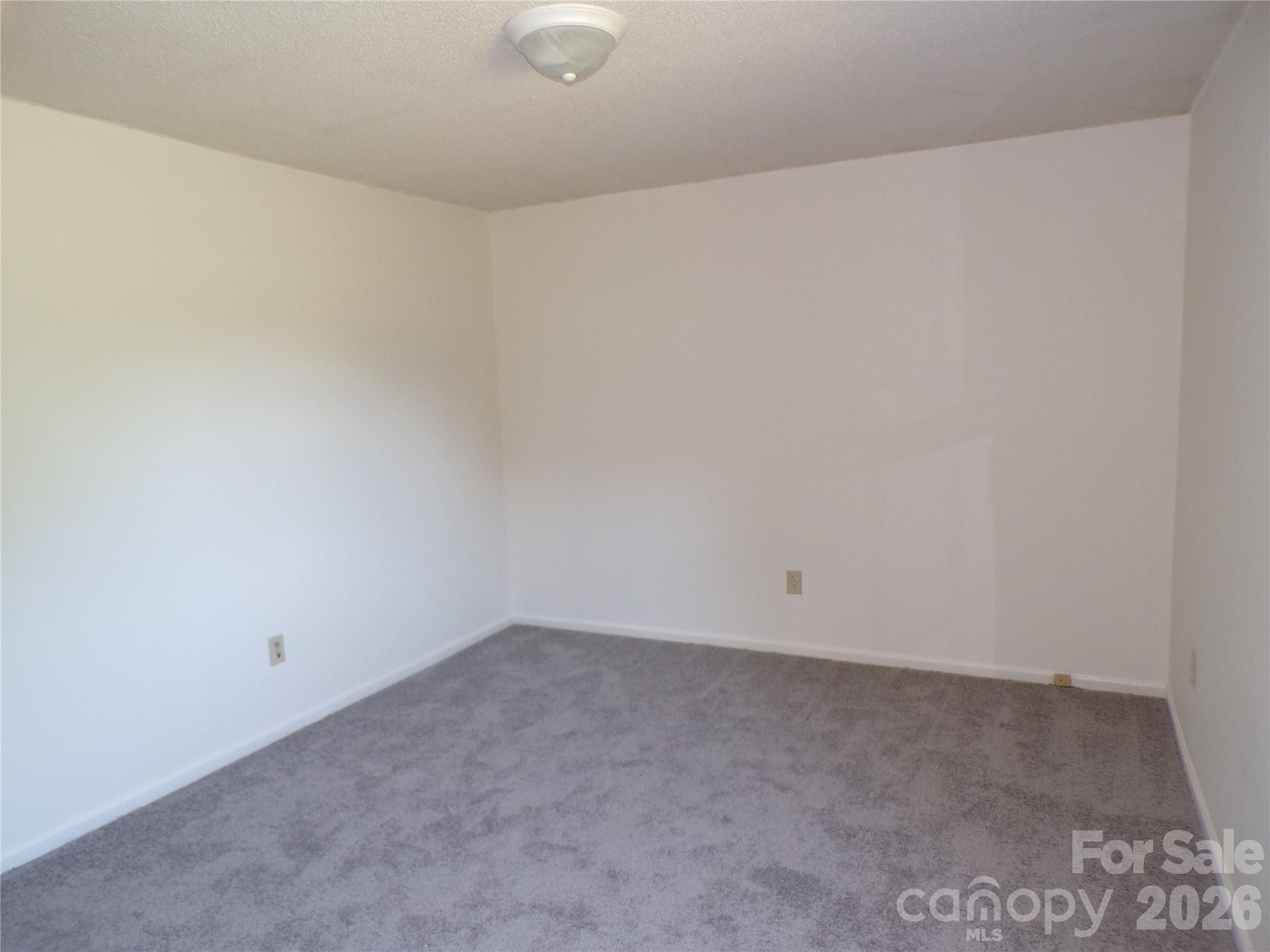 Country Knoll - Residential