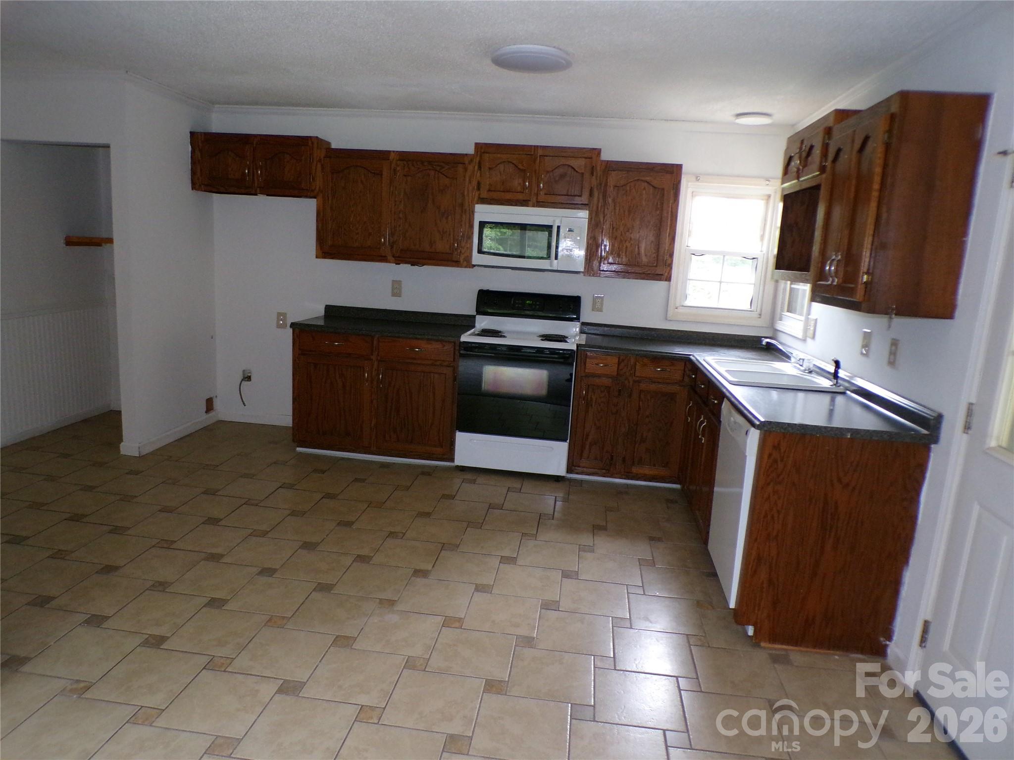 Country Knoll - Residential