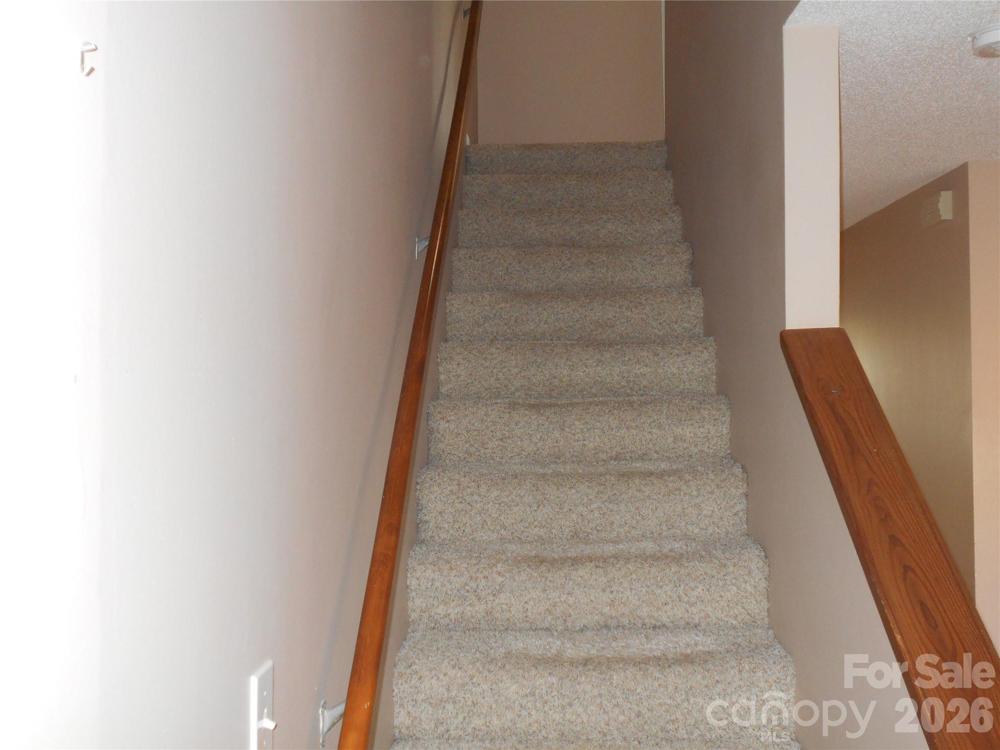 Broadbury Hill - Residential