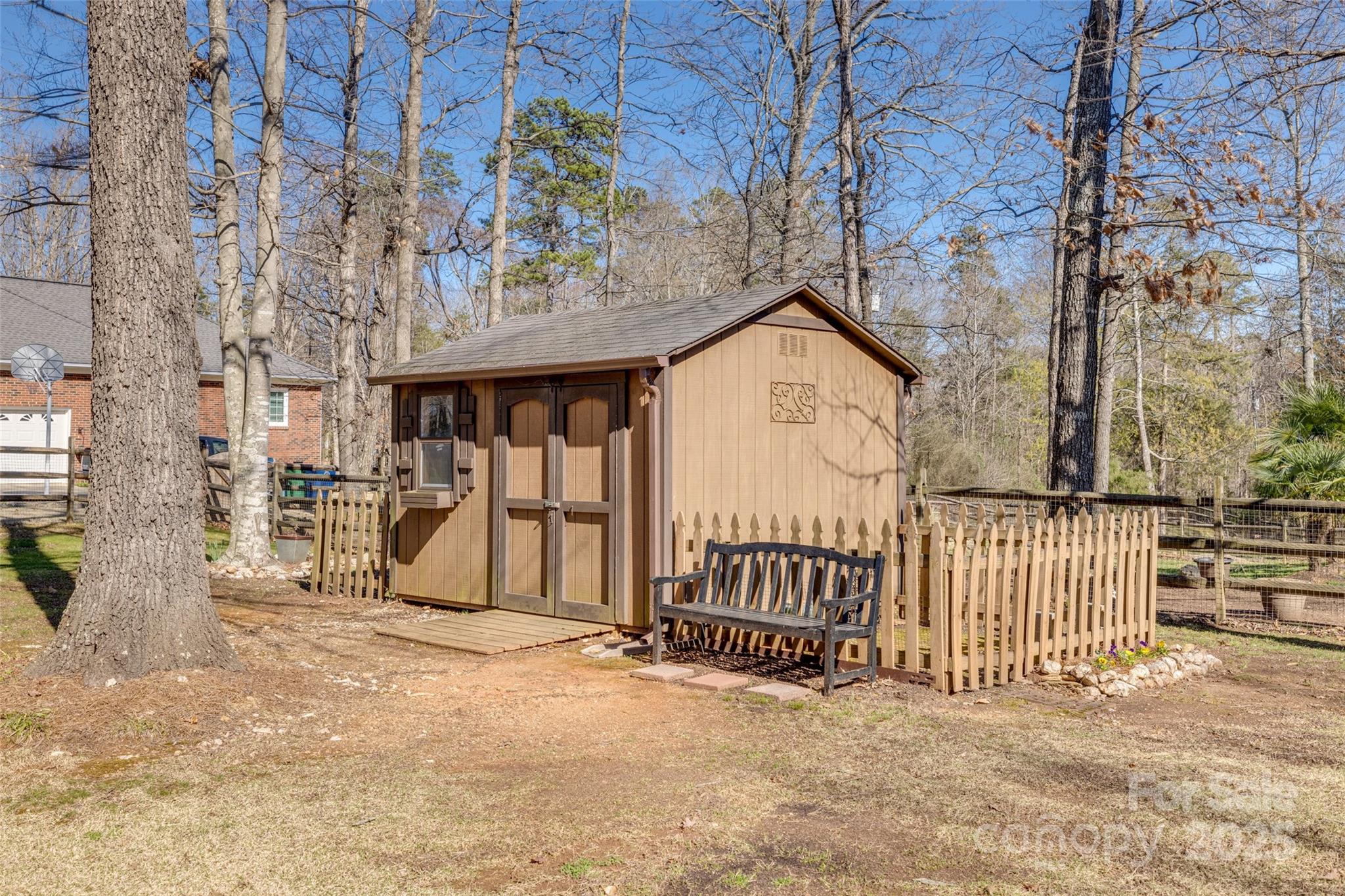 Country Woods East - Residential